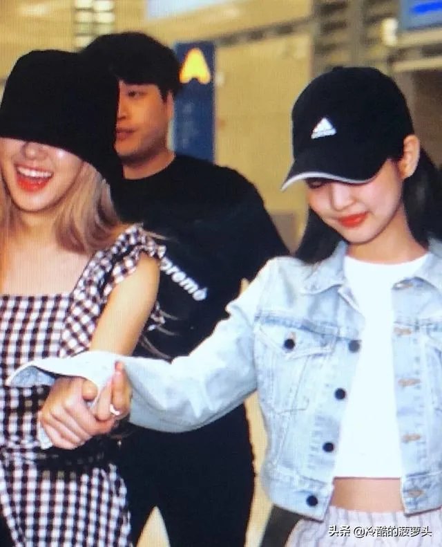 jennie是否和其他成员排挤rose？