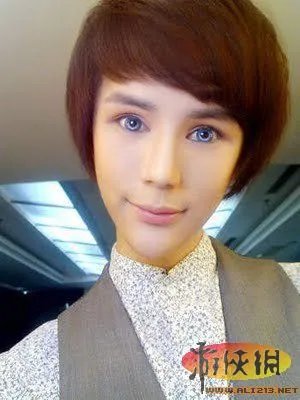 都是些神马玩意 网络红人超奇葩的“锥子脸”