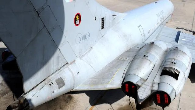 飞机的反推是采用什么原理?