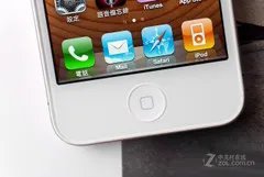 卡贴解锁 16GB白色苹果iPhone 4售3999元