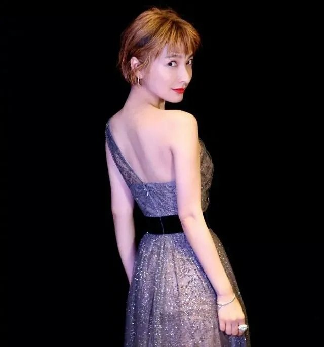 赵丽颖头发越来越短,短发适合怎样的脸型?