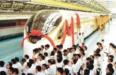 中国高铁复兴号今天首发,复兴号和谐号有什么区别?