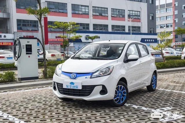 新能源汽车公告、推荐目录和免征之间的关系是什么？