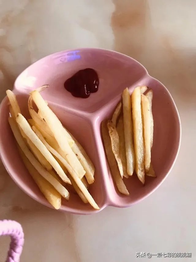 女孩子一般喜欢吃什么菜?做几道什么菜给她吃好?