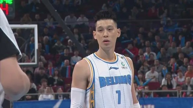 惊全明星首发林书豪被换，可以全心准备全明星赛？这个事您怎么看？