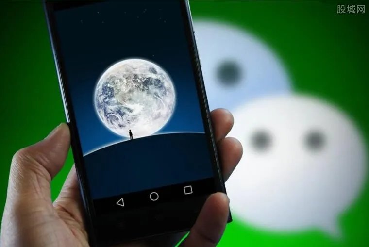 朋友圈集赞可免罚 奇葩怪招专治闯红灯者能根治吗