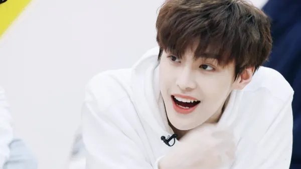 发文“要你寡”，嘉羿这是要承认与金尤美的恋情吗？