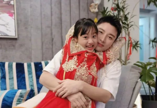 贾乃亮发文晒照为爱女庆生，明星们都是如何为孩子庆生的？