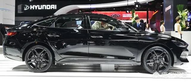 25岁男生想买15万的轿车有什么推荐的吗？