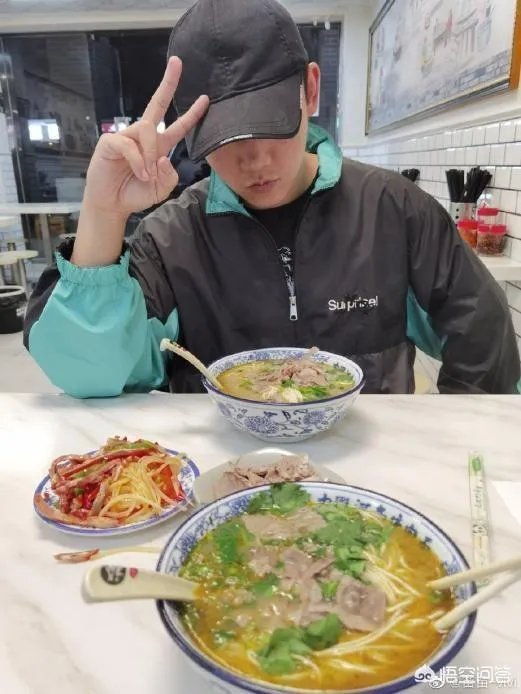 《跑男》：郑恺苗苗揭秘恋情始末，生二胎计划曝光名字已取好了？