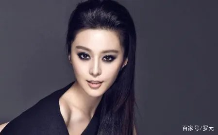 终于瞒不住了，范冰冰与范丞丞的关系曝光，这次不喊弟弟了，喊的是什么？