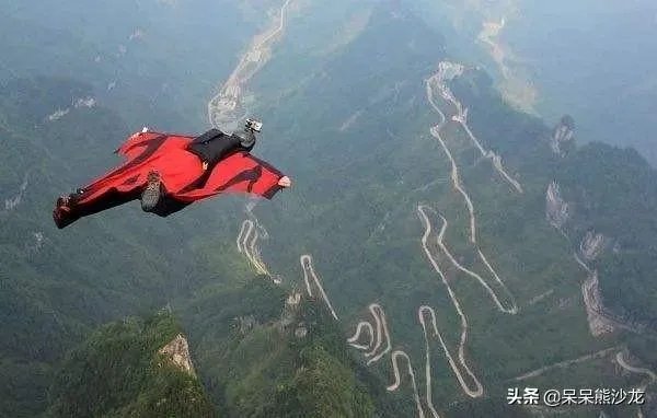 翼装飞行失联女生身亡，你怎么理解人的价值追求？