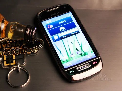 精湛做工 诺基亚C7