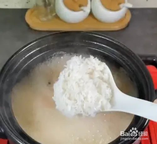 砂锅虾粥的做法
