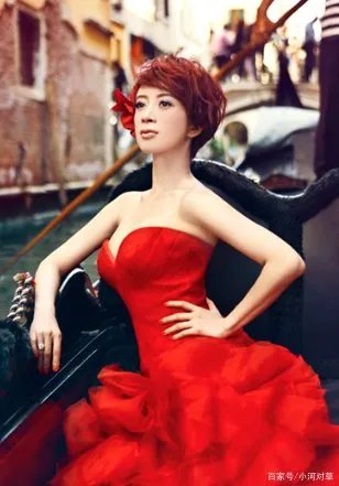 为什么金巧巧总是在演公主的角色？