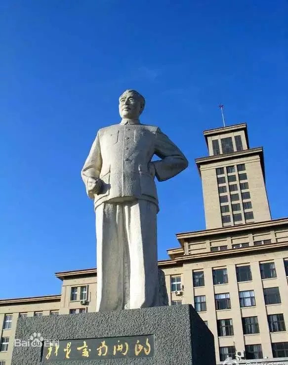 天津欢乐谷和北京欢乐谷哪个好玩？