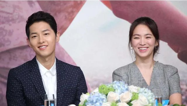 为什么说宋慧乔宋仲基的感情变化比合作电视剧《太阳的后裔》还精彩？