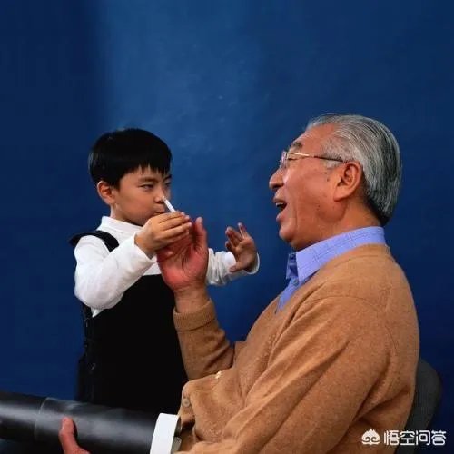 孩子的爷爷奶奶、外公外婆应该在育儿过程中起到哪些积极作用？