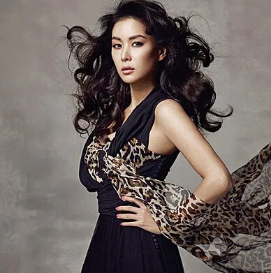 高小英图片精选   做客节目谈与张东健的恋爱经历