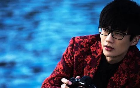 许嵩新歌羡慕有哪些隐喻和支线剧情？