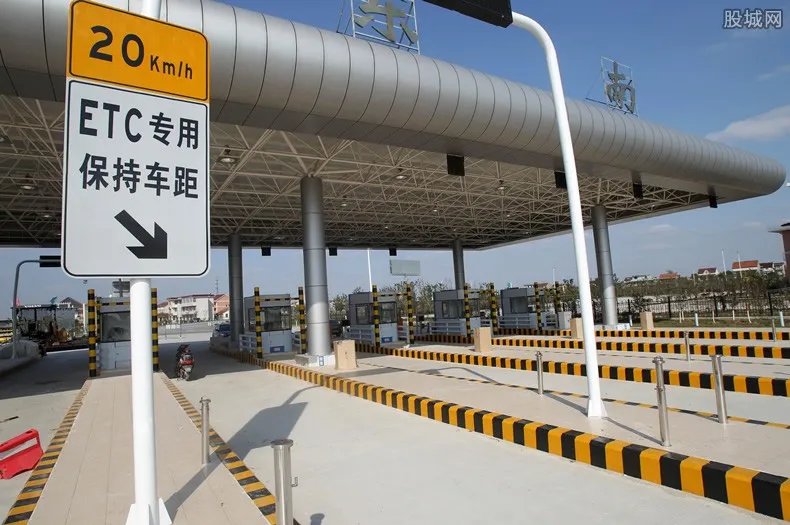 中秋节高速为什么不免费 假期还可以外出游玩吗