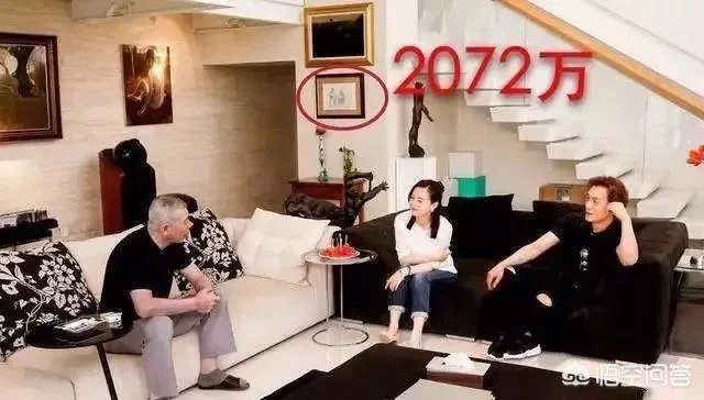 冯小刚被网友公开指出使用盗版碟,这对他的形象有什么影响?