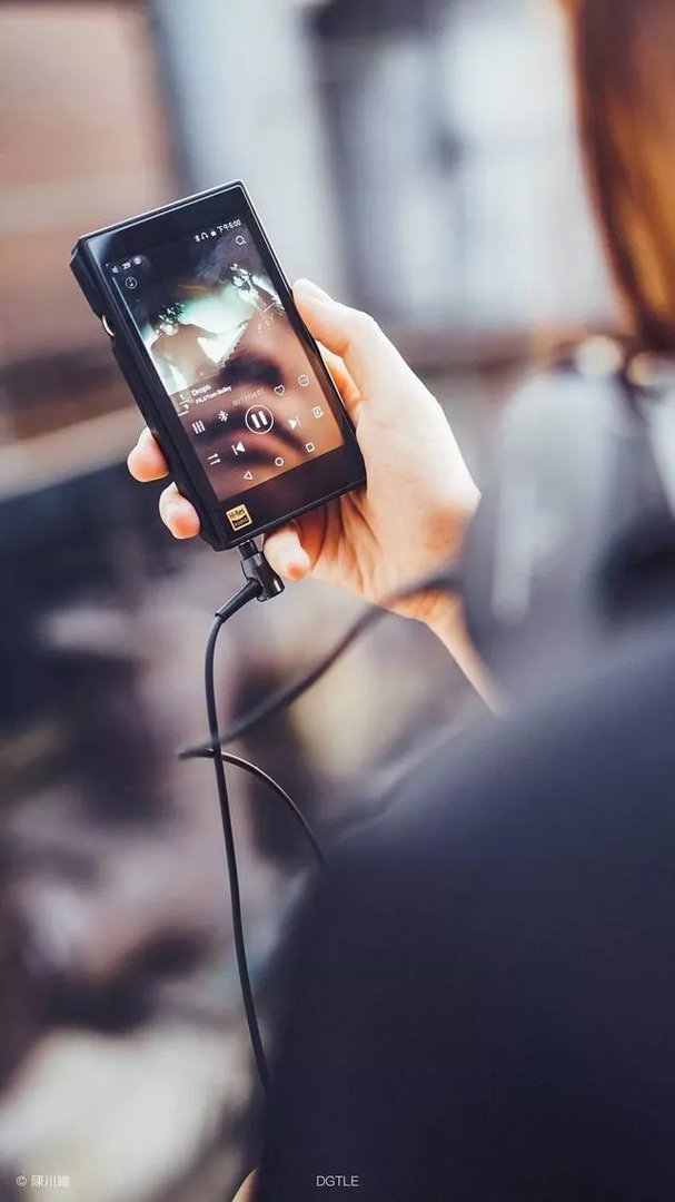 SNH48李艺彤对直播骂人事件道歉，你会原谅她吗？