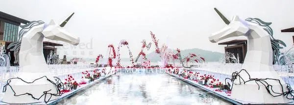 林宥嘉丁文琪婚礼现场森系风格清新养眼，还有哪些明星结婚时现场布置别具一格？