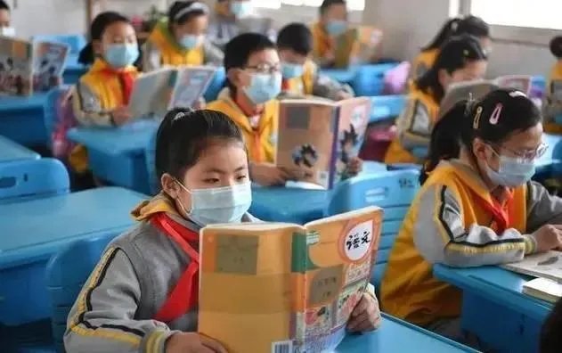 今年7月1日学校能正常放假吗？