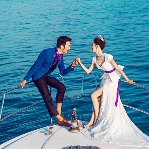 游艇婚纱照图片欣赏  拍摄游艇婚纱照如何挑选礼服