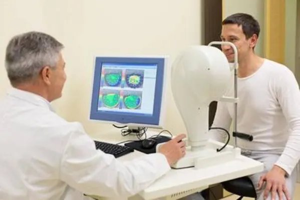 视网膜脱离有什么症状表现 视网膜脱离的3个表现突出