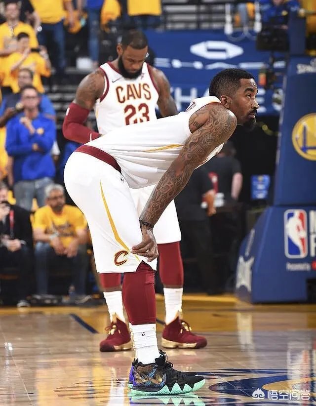 总决赛第二场勇士大胜骑士,勒夫被打爆了,你怎么评价?