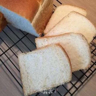 Amish White Bread～ (阿米什白吐司): （原方自：飞雪无霜老师）