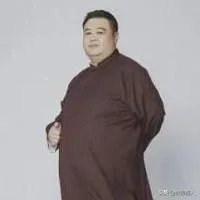 岳云鹏原来和谁搭裆