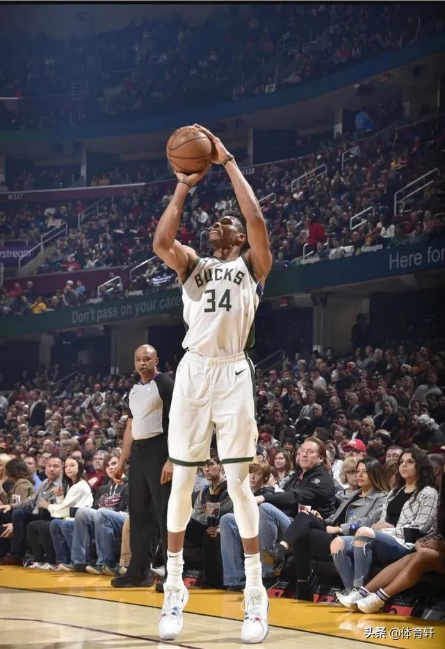 巧合还是天意，雄鹿、湖人连胜都被终结，本周五两队联盟榜首之争，你看好谁？