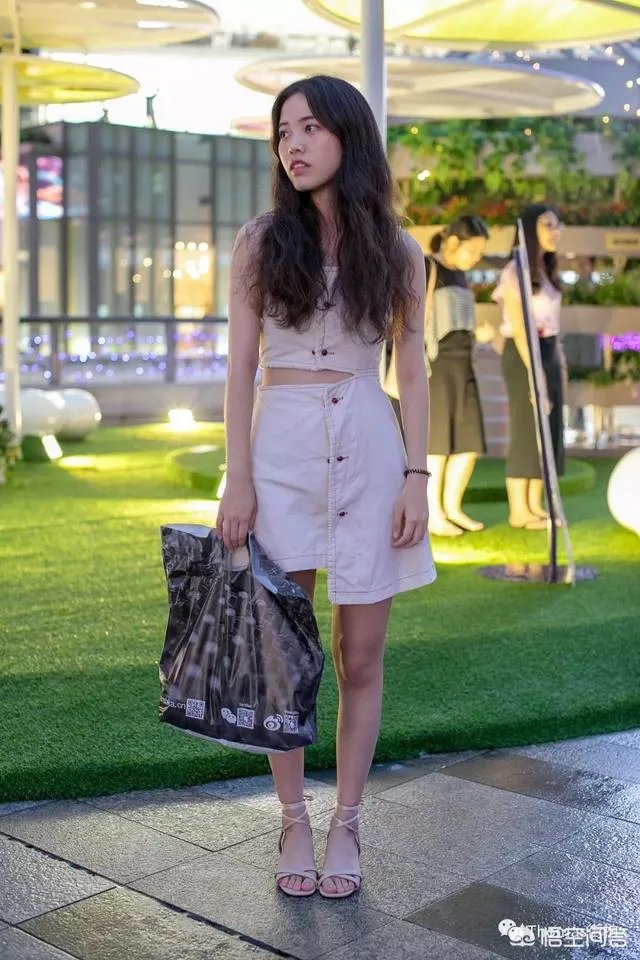 怎么穿衣打扮让自己更漂亮？