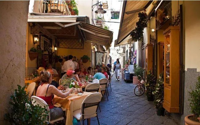 去欧洲旅游是跟团好还是自助好？