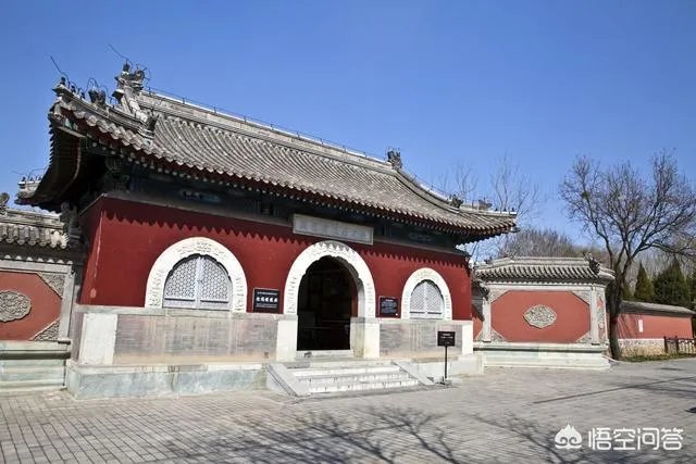 北京的北顶娘娘庙在奥林匹克公园里吗？有什么故事吗？是否开放呢？