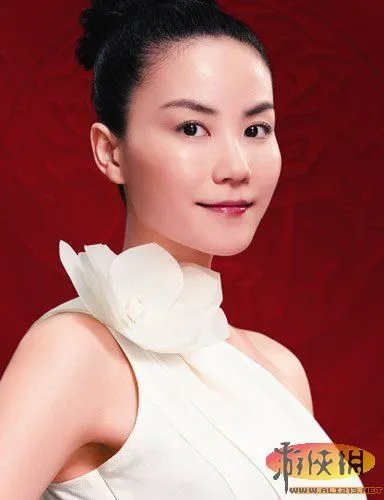 王菲躲赵薇豪宅念经 盘点天后令人难忘的美图