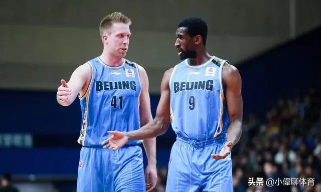 北京男篮以92比115大比分输给青岛男篮，再次爆出双大外援的软肋，怎样评价本场比赛？