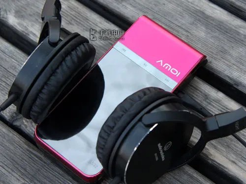 双卡双待音乐机 镜面翻盖夏新S532评测