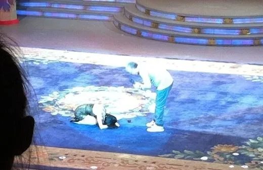 黄圣依为什么会拜赵本山为师？