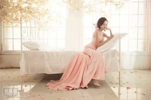 上海唯一视觉婚纱摄影好吗 夏天拍婚纱照穿什么婚纱