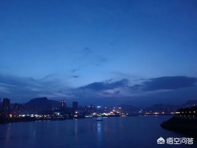 大巴车坠江，逃生的几率有多大？