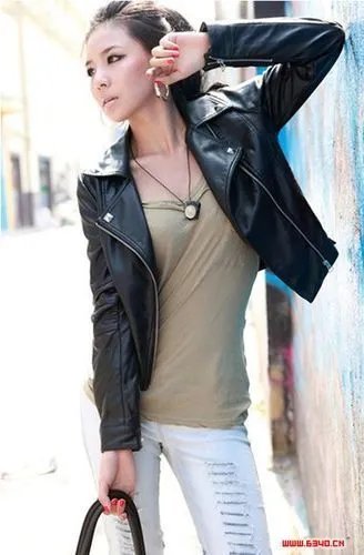 女装皮衣怎么搭配