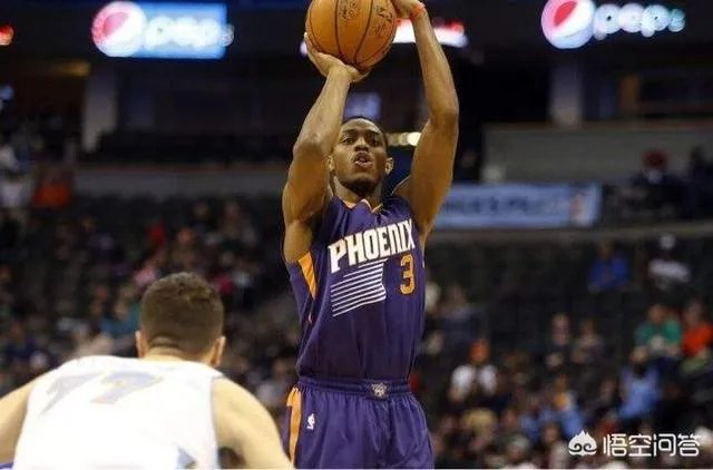 如何看待火箭将安德森和梅尔顿交易至太阳，换来布兰顿·奈特和马奎斯·克里斯？