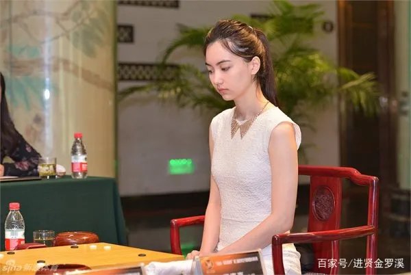 台湾天才围棋仙女黑嘉嘉，为何选择涉足娱乐圈？