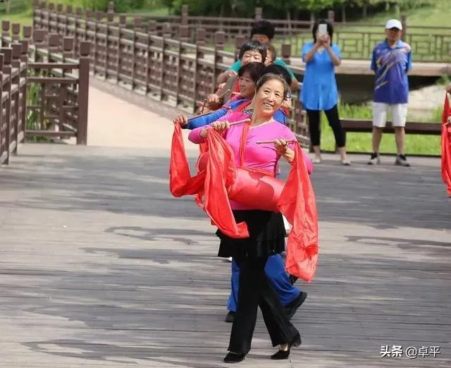 当你老了，你会去跳广场舞吗，为什么？