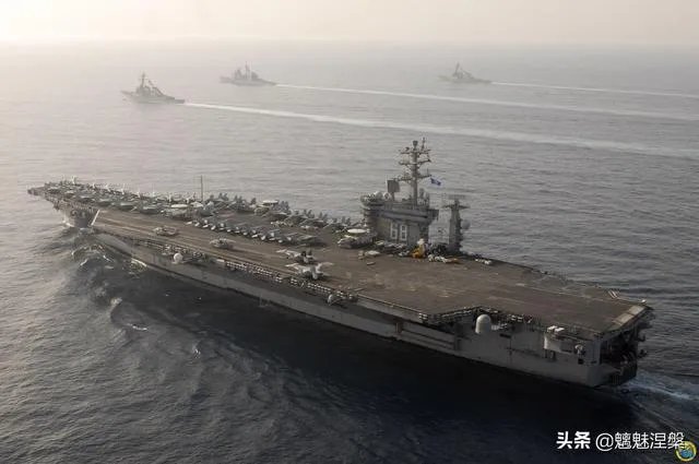 美航母因苏伊士运河堵塞滞留地中海，美国现在是不是不行了？