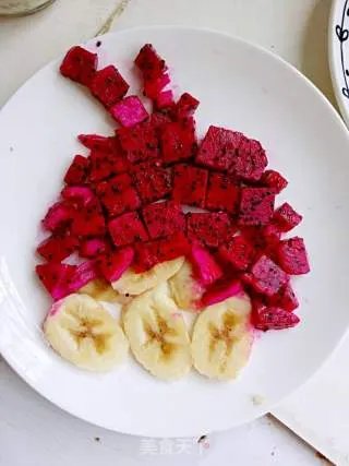 愤怒的小鸟水果拼盘